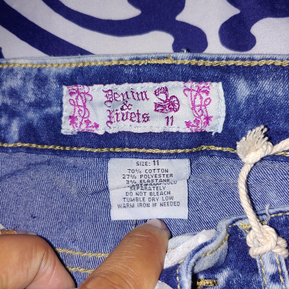 Jeans - Picture 3 of 3